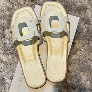 Charles & Keith summer sandals creme size 8